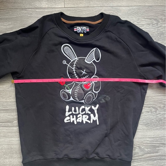 BKYS Embroidered Black Lucky Charm Bunny Rabbit Black Crew Neck Men’s Size L - Picture 7 of 7
